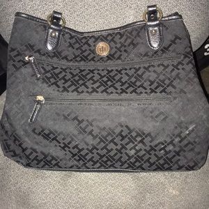 tommy Hilfiger tote